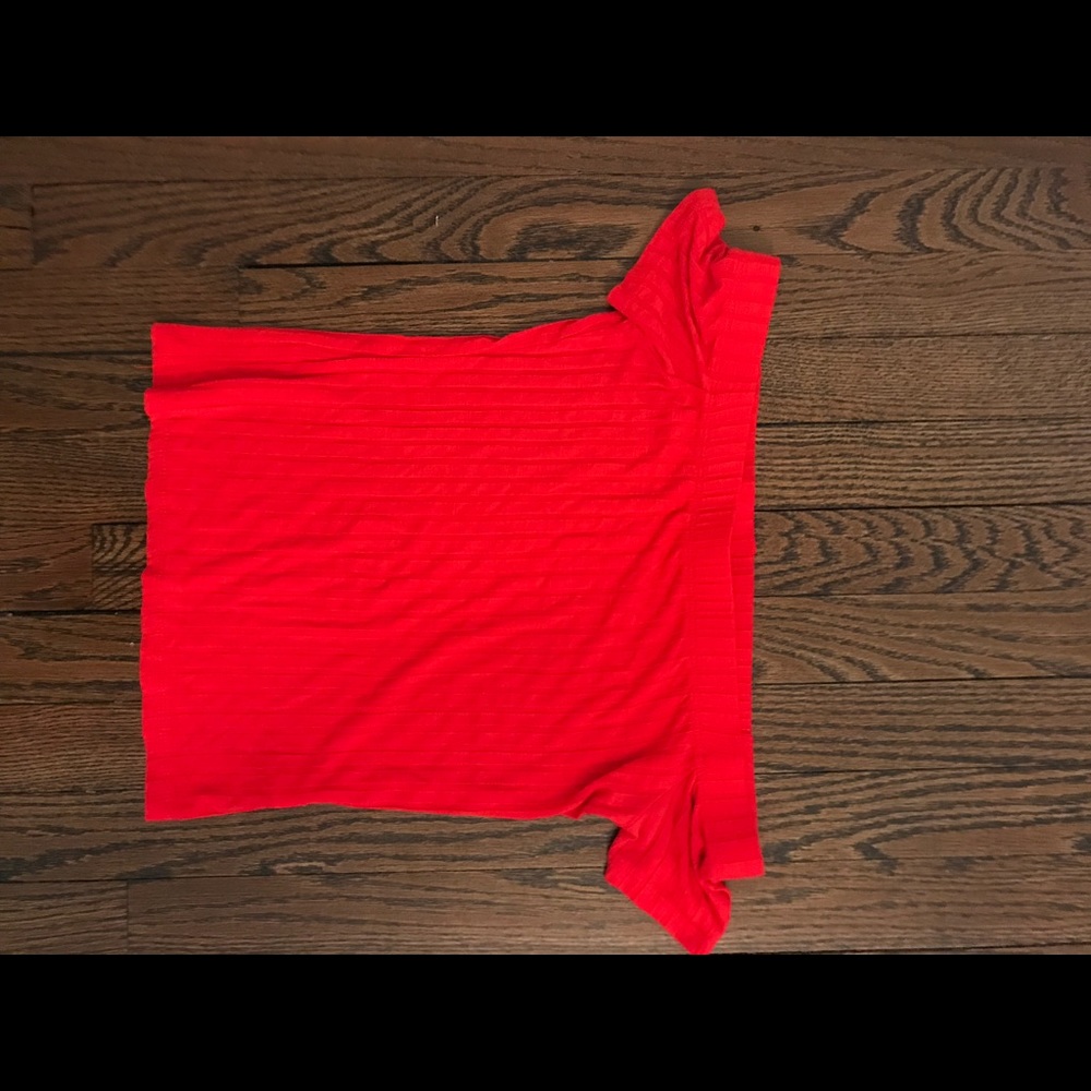 Forever 21 (ambiance) red top S - Picture 2 of 3
